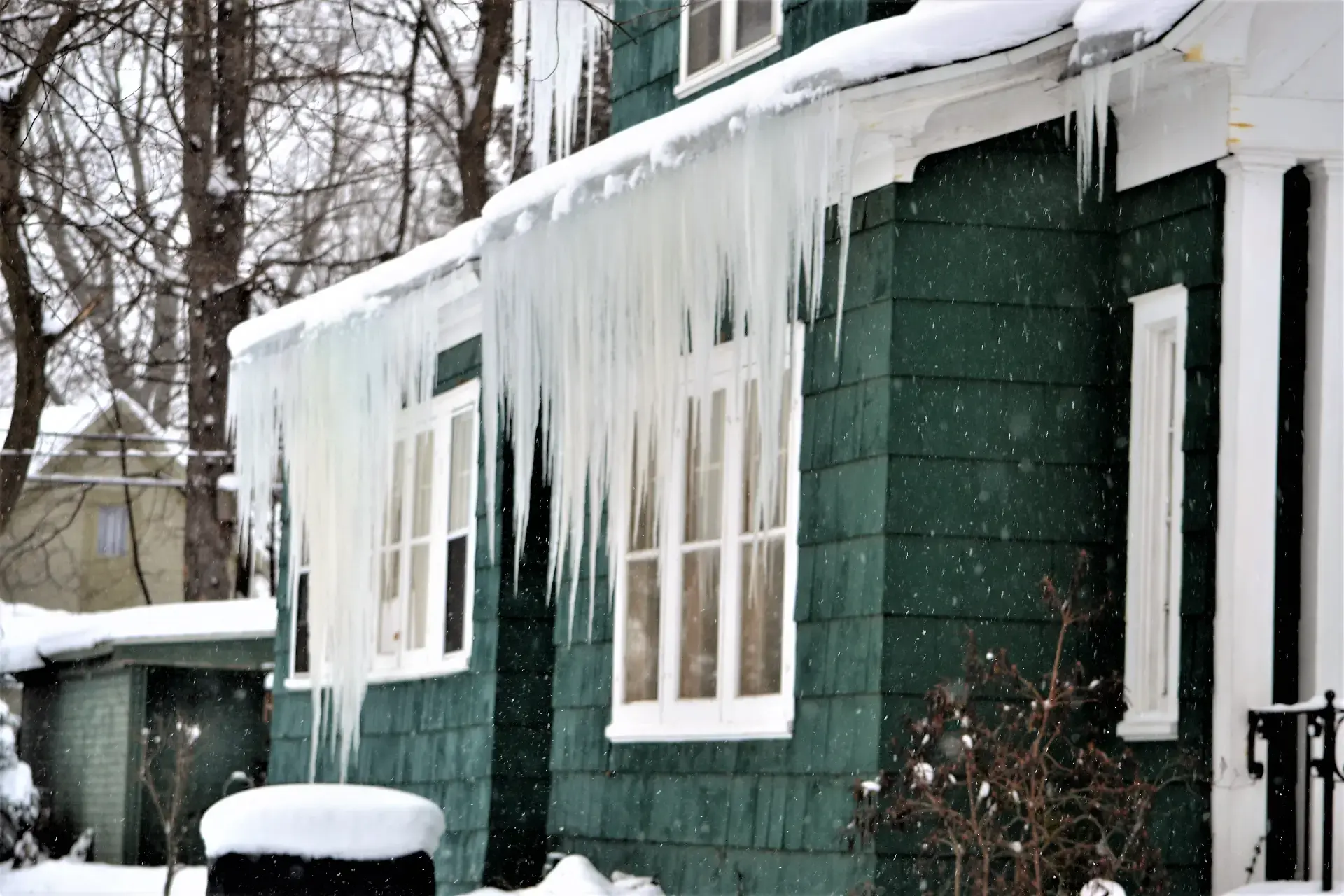 How to Prevent Ice Dams on Your Maine Home